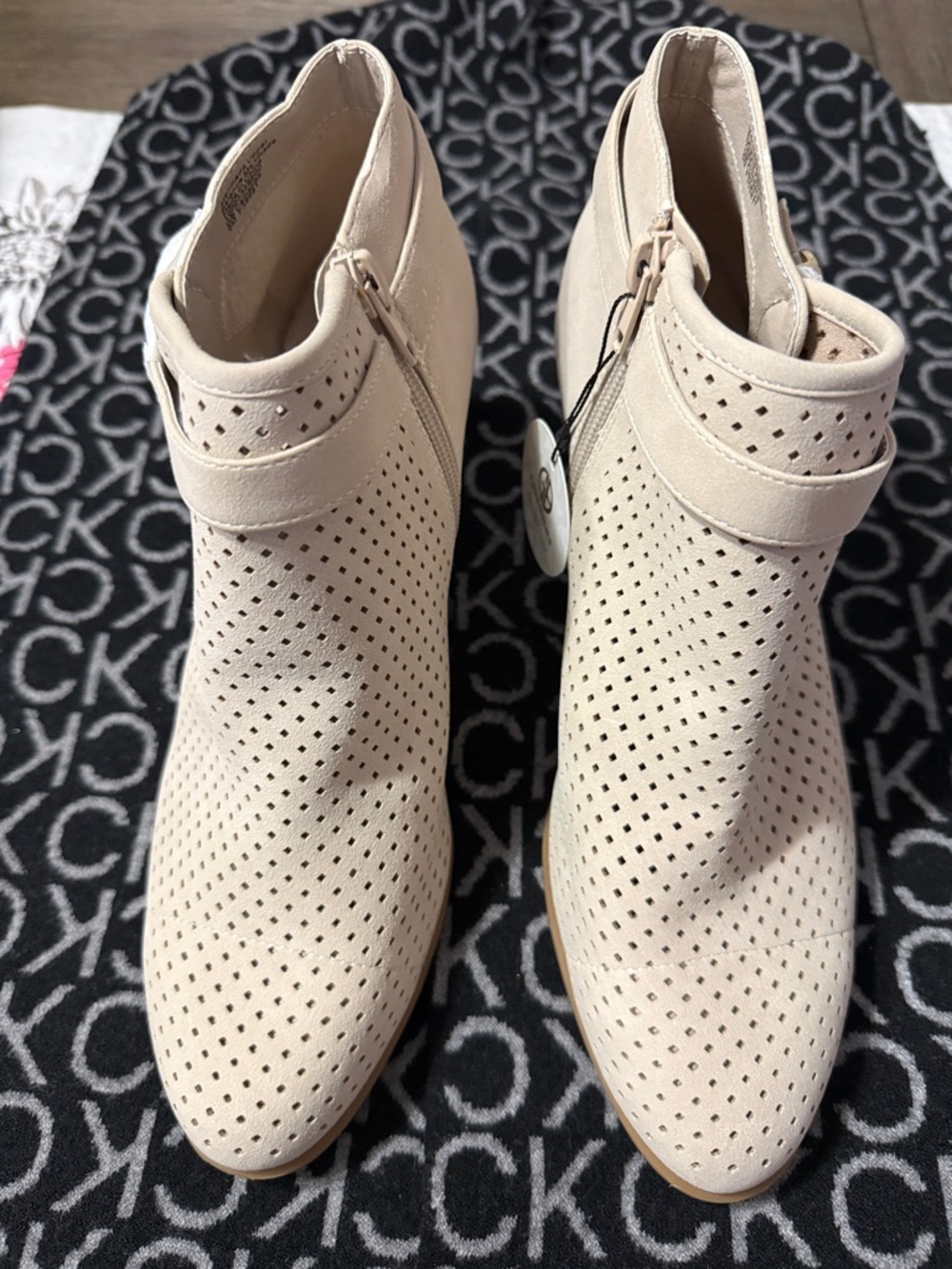 Giani Bernini Perforated Light Beige Ankle Booties